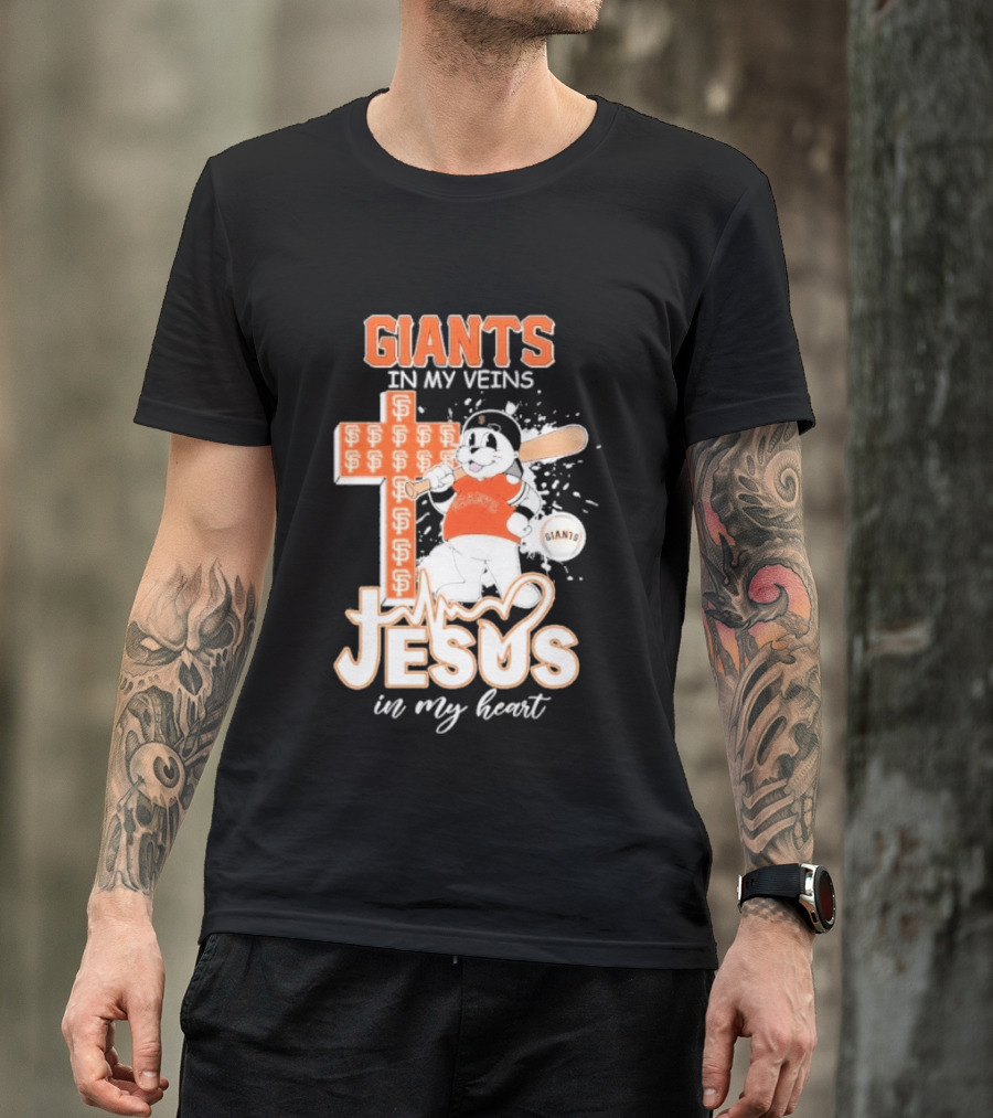 San Francisco Giants In My Veins Jesus In My Heart Baseball Cross Panda T-Shirt
