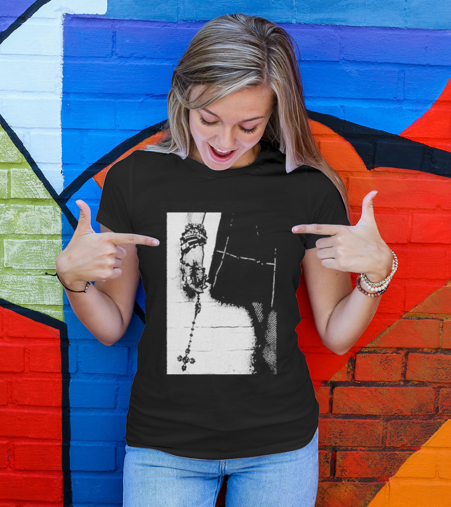 The Pretty Reckless Rosary Baphomet XScreaming T-Shirt