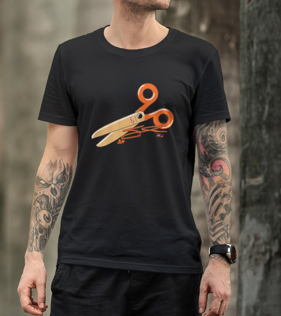 Cutter Gauthier Scissors 61 Orange T-Shirt