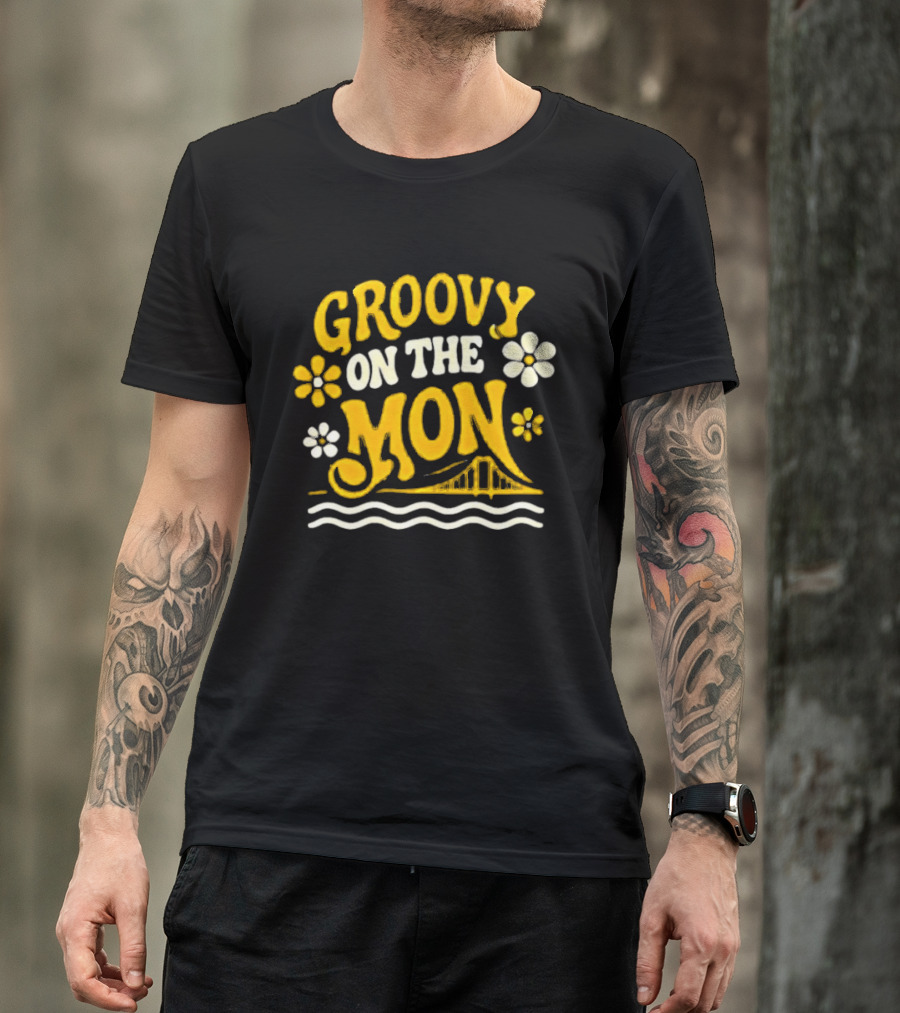 Pittsburgh Riverhounds SC Groovy On The Mon With Flowers And Bridge T-Shirt