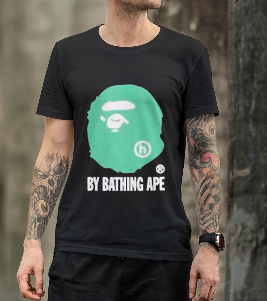 Bape A Bathing Ape Green Big Ape Head Hologram By Bathing Ape And Bapesta Trucker Hat Set 2026 T-Shirt