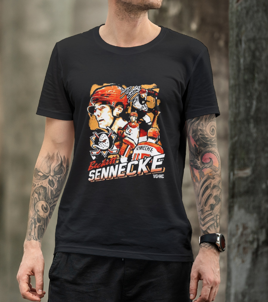 Beckett Sennecke Oregon Ducks Hockey Collage T-Shirt
