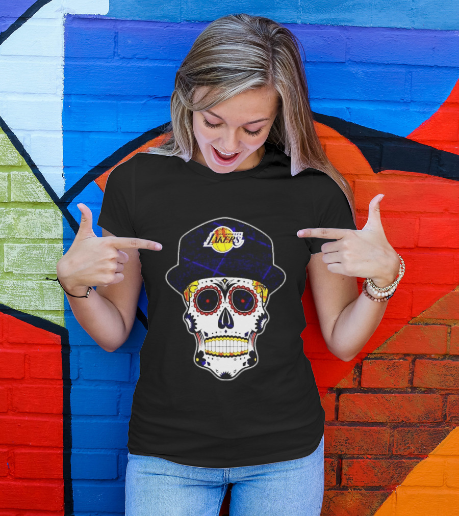 Los Angeles Lakers Sugar Skull Día De Muertos Hat Butterfly T-Shirt