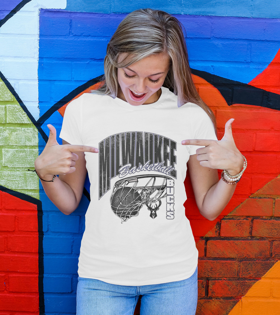 Milwaukee Bucks Basketball Swish Deer Hoop T-Shirt