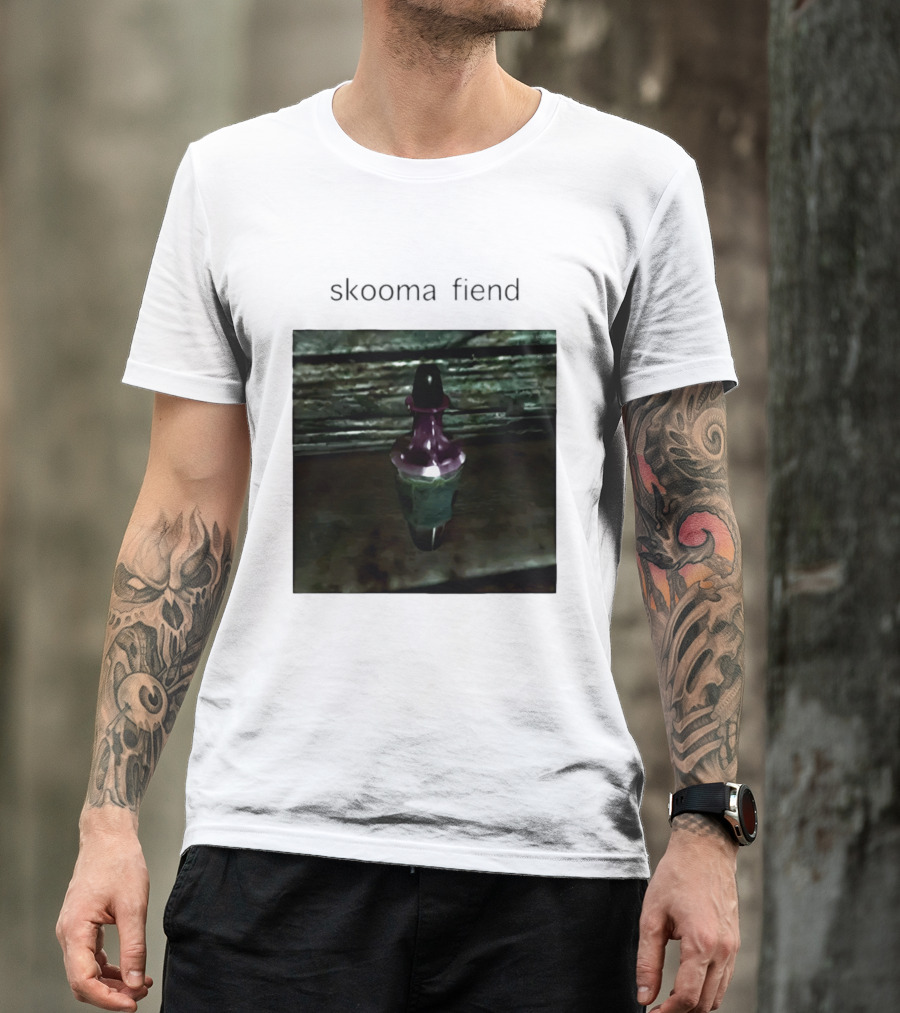 Skooma Fiend Skyrim Potion Character Reference T-Shirt