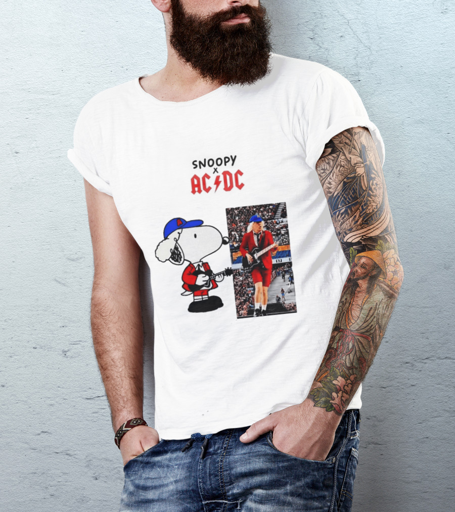 Snoopy Peanuts AC DC Angus Young Rock Concert T-Shirt