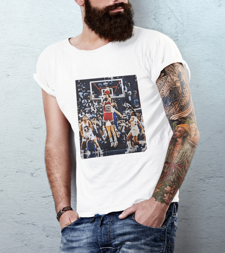 Michael Jordan 23 Chicago Bulls Iconic Basketball Moment T-Shirt