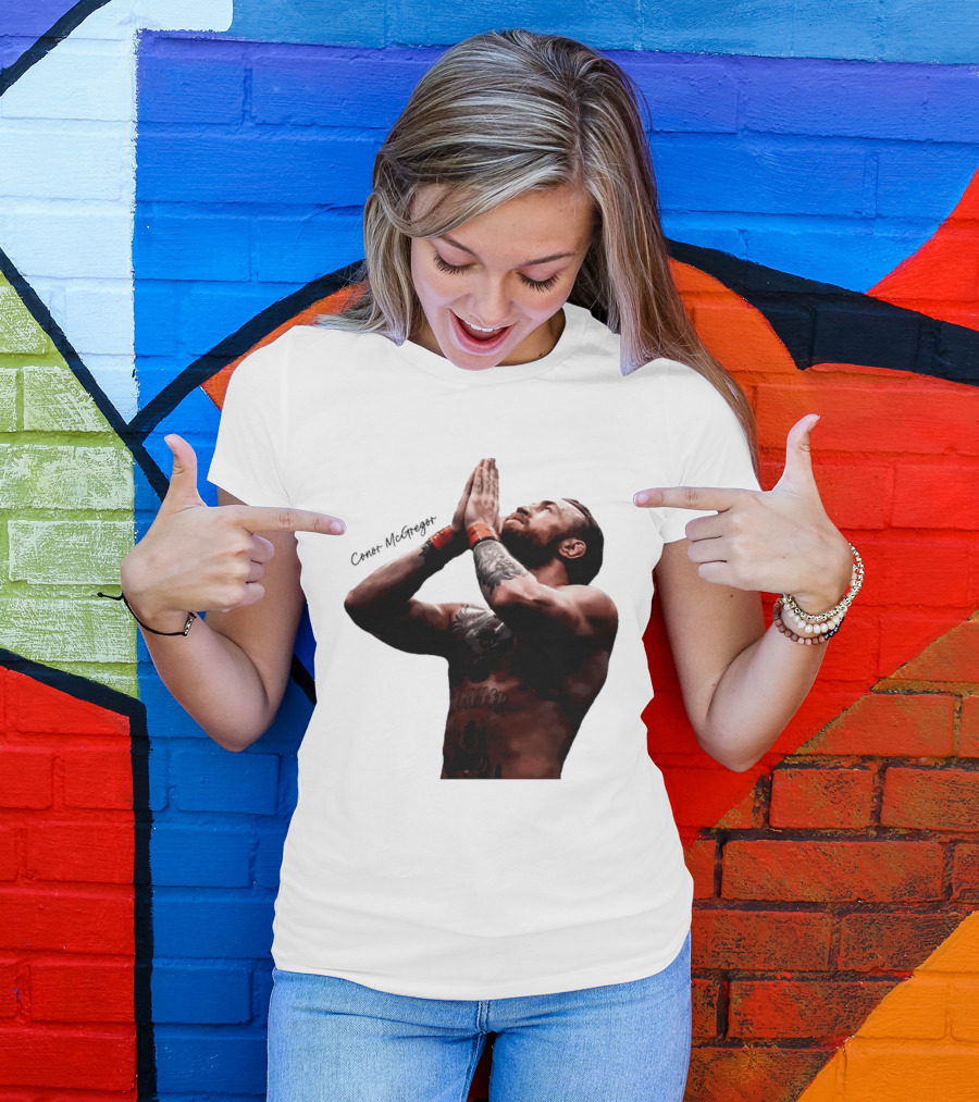 Conor McGregor Returning Pray Pose Tattooed MMA Fighter T-Shirt