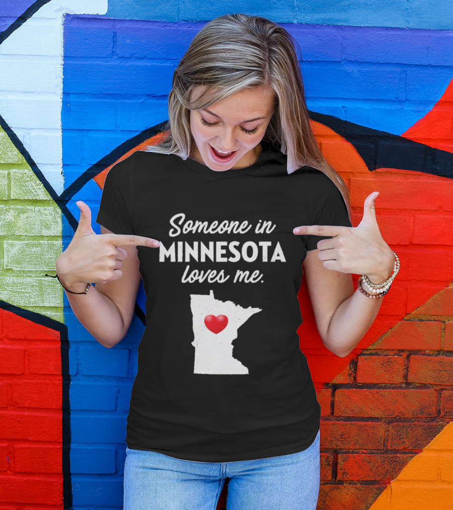 Someone In Minnesota Loves Me Heart Map State Pride T-Shirt
