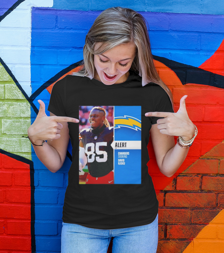 Alert Chargers Signing David Njoku Player 85 T-Shirt