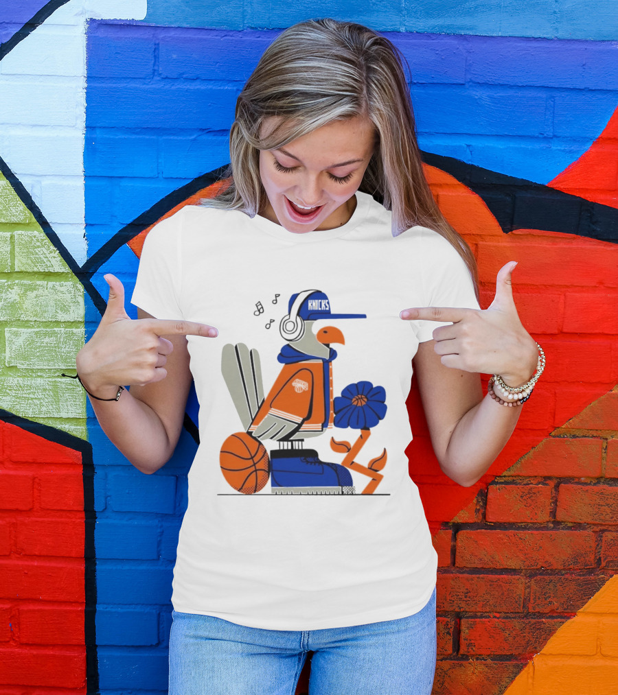 New York Knicks Go Go Go Bird With Cap And Basketball T-Shirt