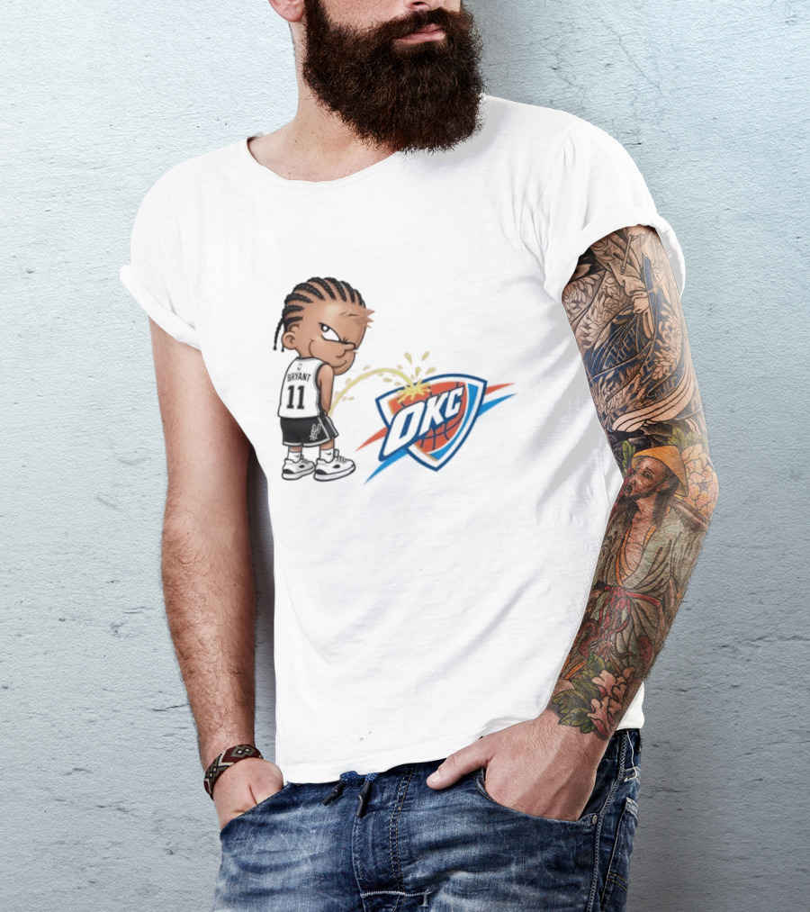San Antonio Spurs Carter Bryant Peeing On OKC Thunder Caricature T-Shirt