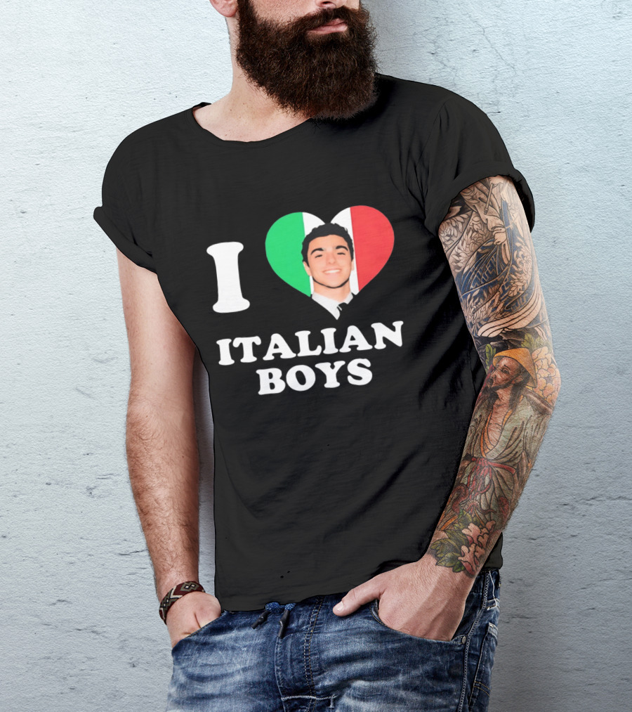 I Love Italian Boys Luigi Mangione Heart Flag T-Shirt