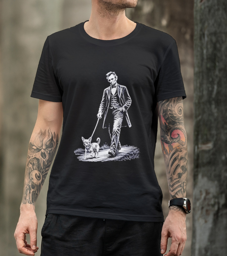 Abraham Lincoln Walking Chihuahua For USA 250th Anniversary Celebration T-Shirt