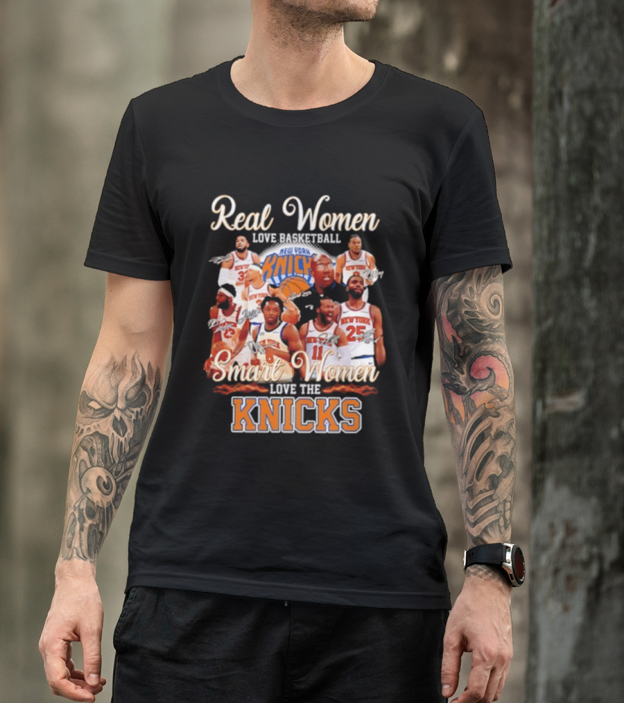 Real Women Love Basketball Smart Women Love The New York Knicks T-Shirt