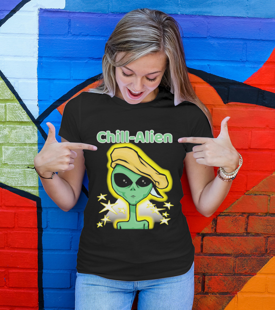 Chill Alien Beret Hat Stars Glow T-Shirt