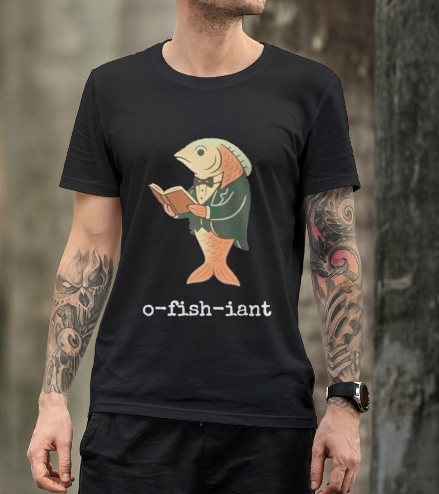 O Fish Iant Reading Fish In Tuxedo Nature Humor T-Shirt