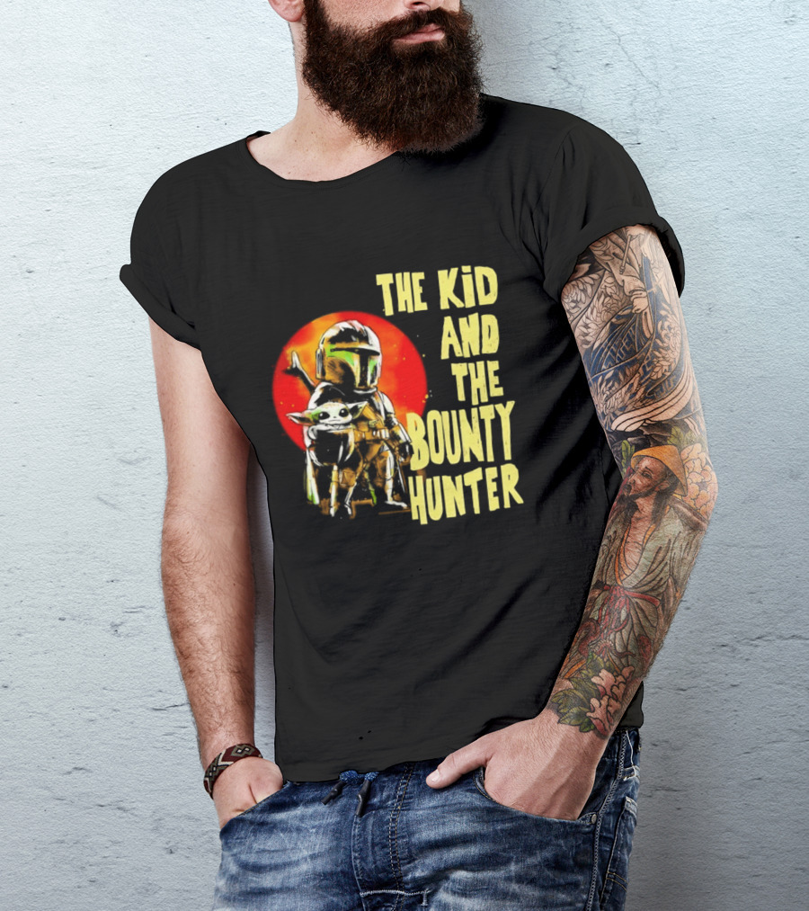 The Kid And The Bounty Hunter Grogu Din Djarin Star Wars Mandalorian Red Circle T-Shirt