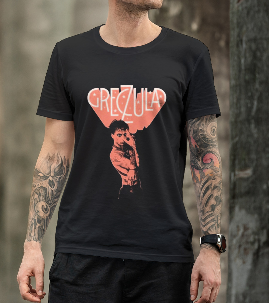 Greczula Tour Tattooed Performer With Edgy T-Shirt