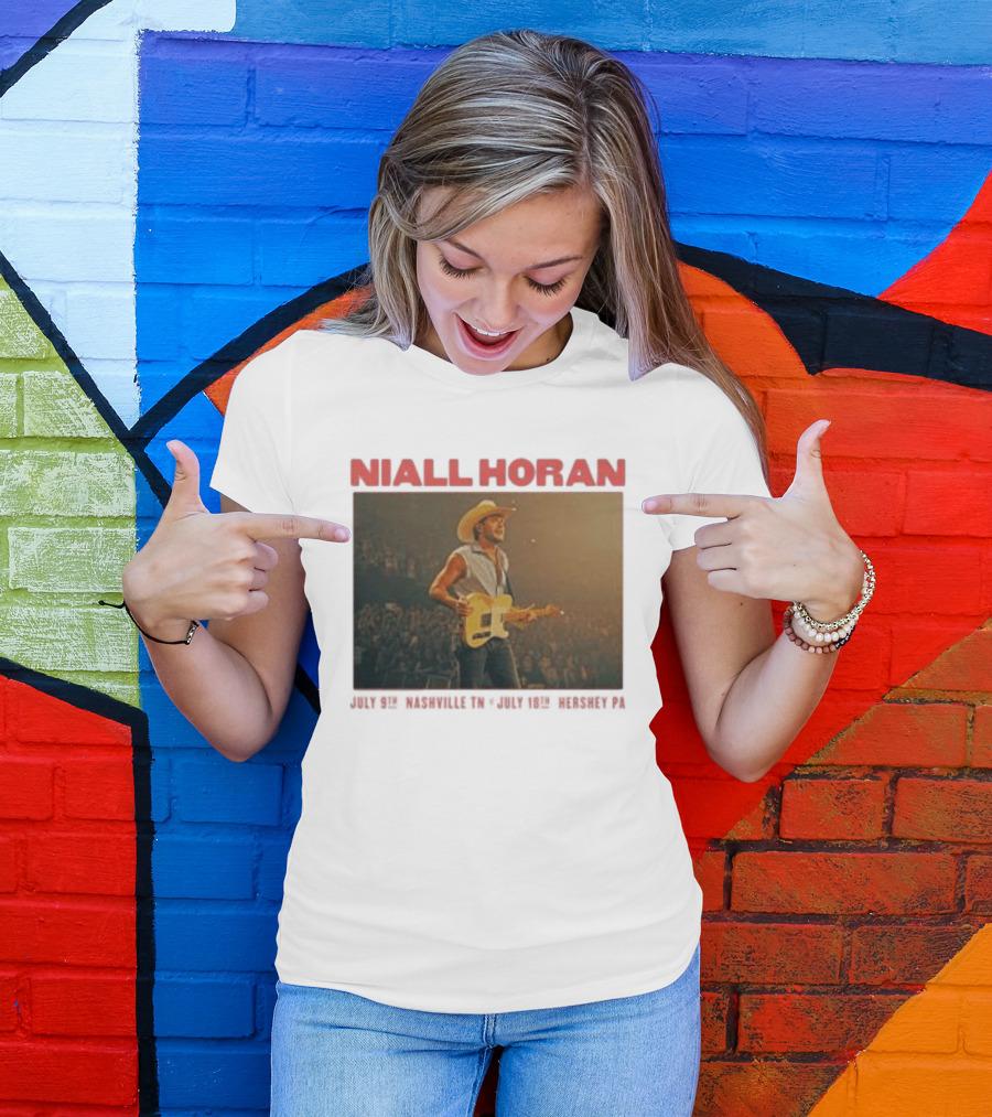 Niall Horan Live Performance Cowboy Hat Guitar Dallas Texas Event T-Shirt