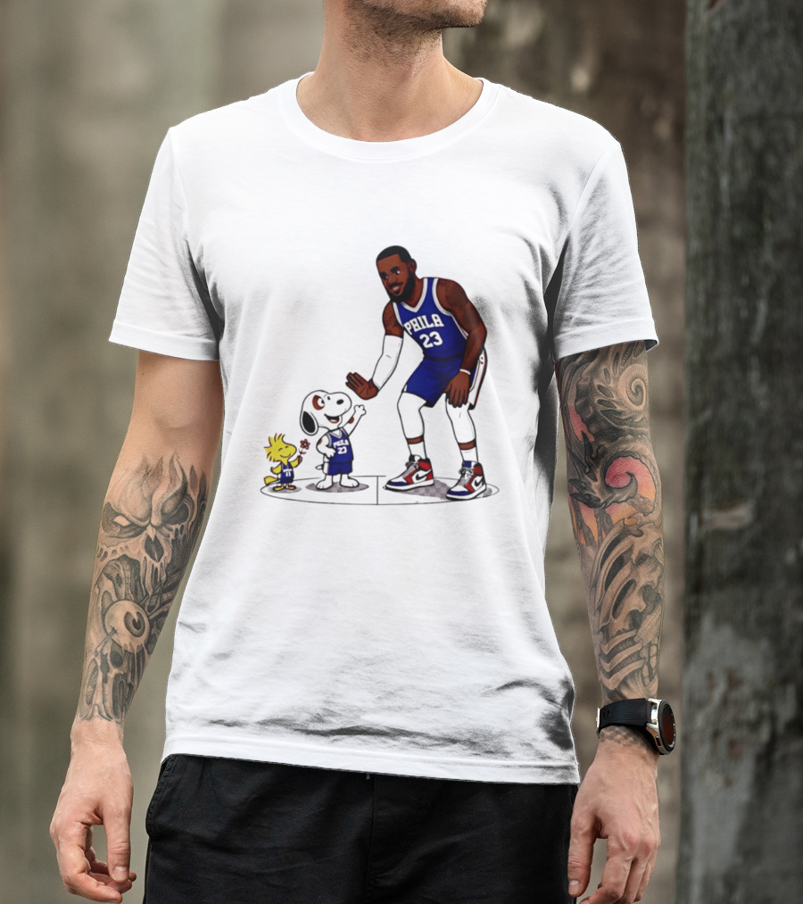 Snoopy Woodstock High Five LeBron James 23 Philadelphia 76ers Collaboration T-Shirt