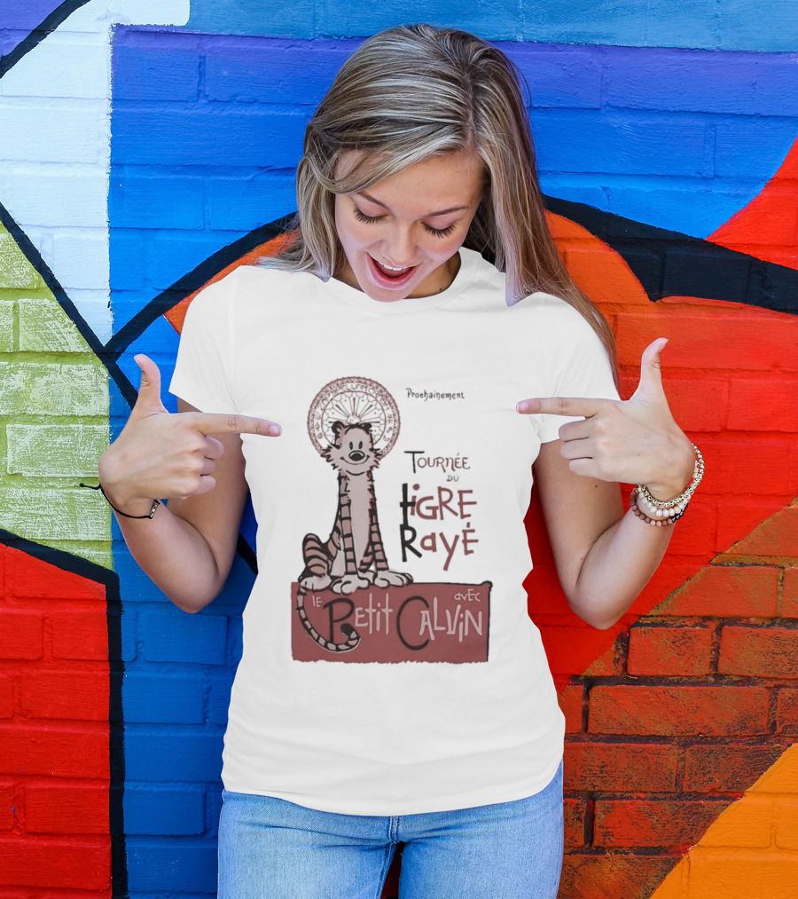 Tournée Du Tigre Raye Le Petit Calvin Avec Hobbes T-Shirt