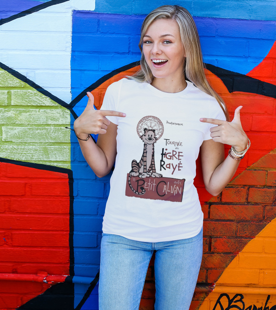 Tournée Du Tigre Raye Le Petit Calvin Avec Hobbes T-Shirt