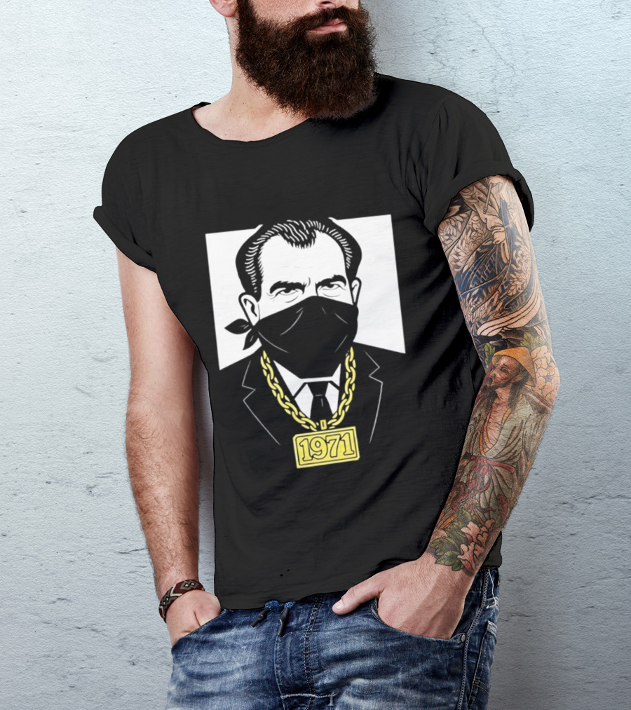 Richard Nixon 1971 Bandana Gold Chain T-Shirt