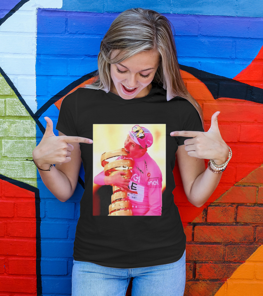 Tadej Pogacar 2024 Giro D'Italia Trophy Celebration In Pink Jersey T-Shirt