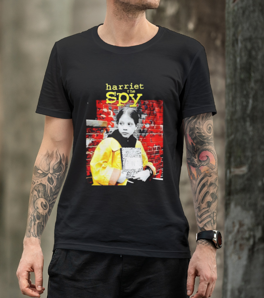 Harriet The Spy Michelle Trachtenberg Classic Yellow Raincoat Notepad T-Shirt