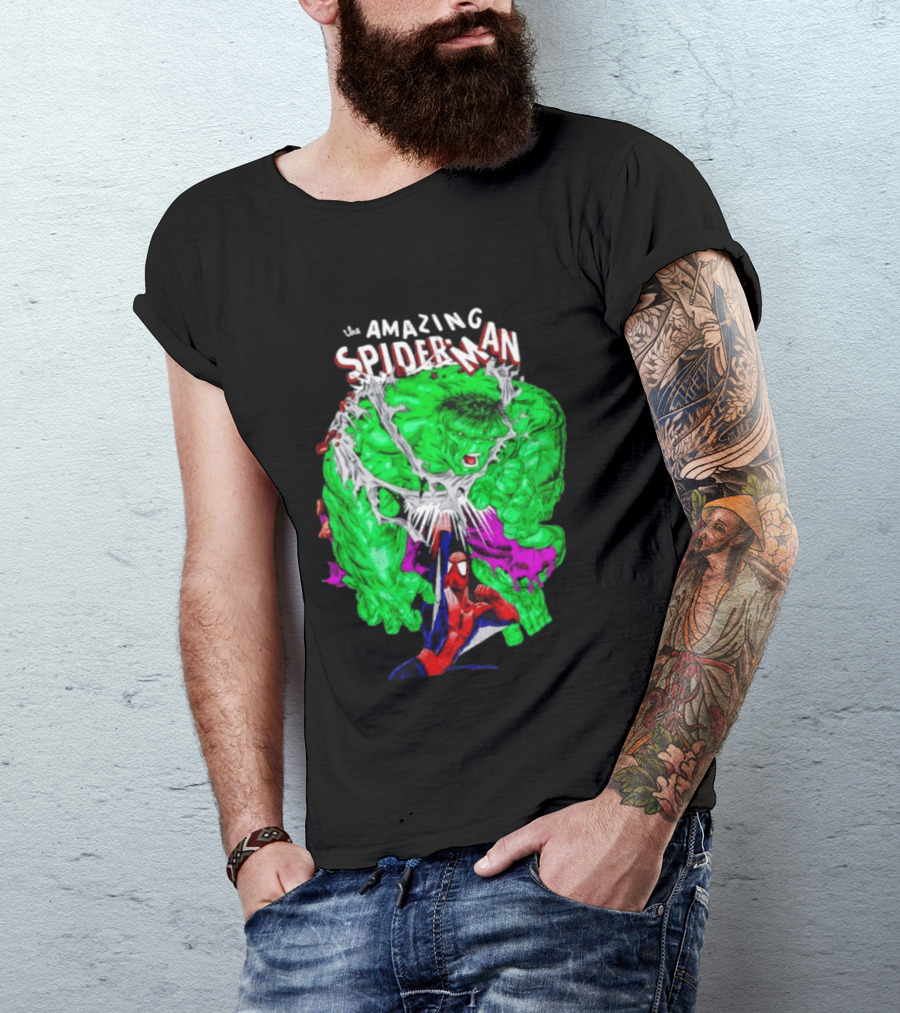 The Amazing Spider Man The Incredible Hulk Comic Style Showdown T-Shirt