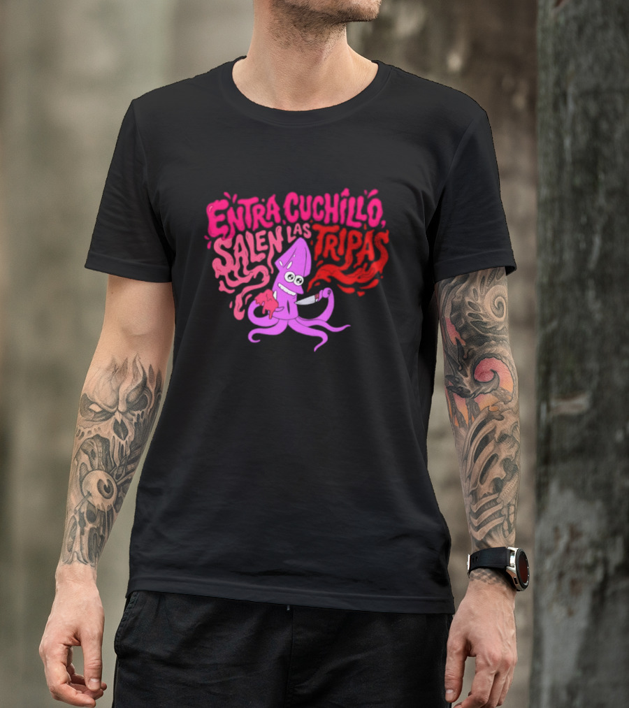 Entra Cuchillo Salen Las Tripas Squid Cartoon Knife Fun T-Shirt