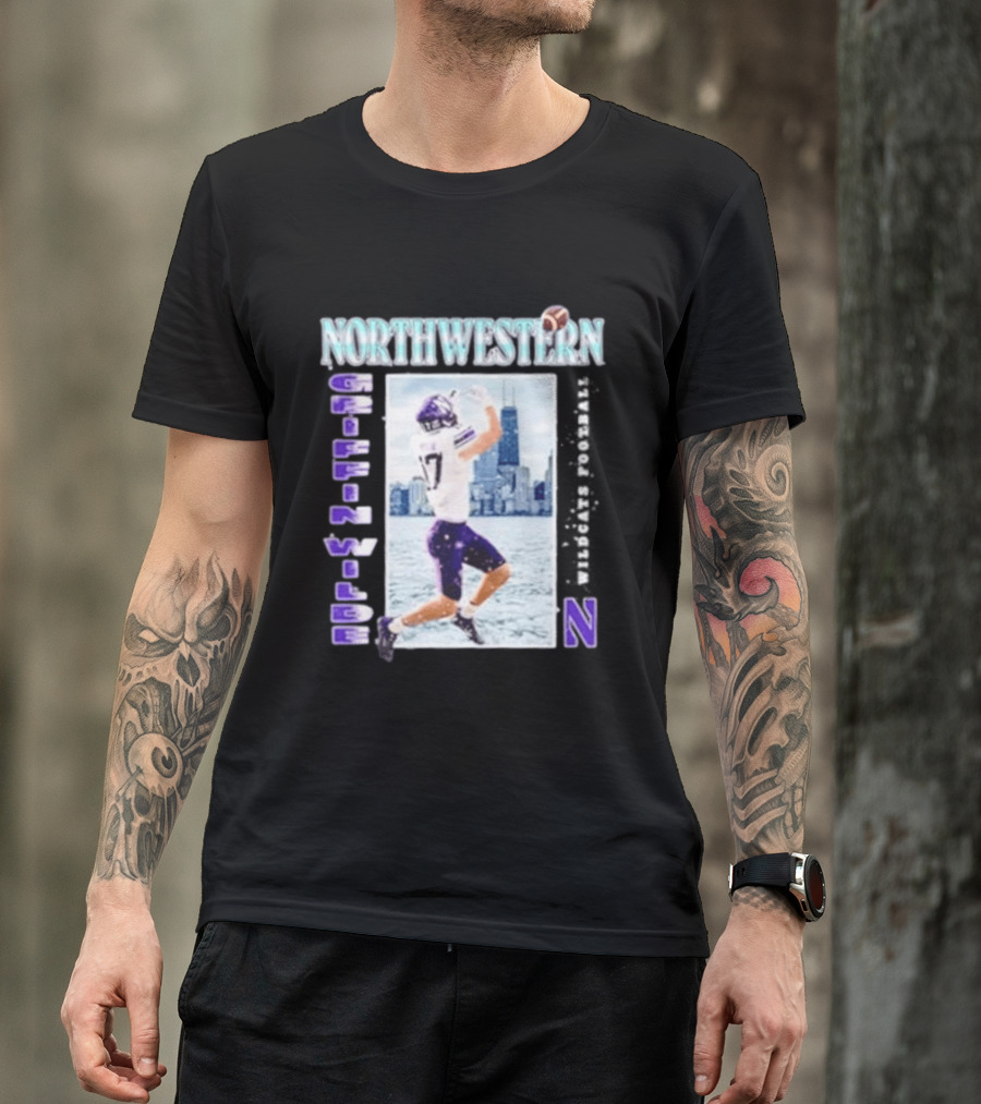Northwestern Wildcats Football Griffin Wilde No 17 Chicago Skyline T-Shirt