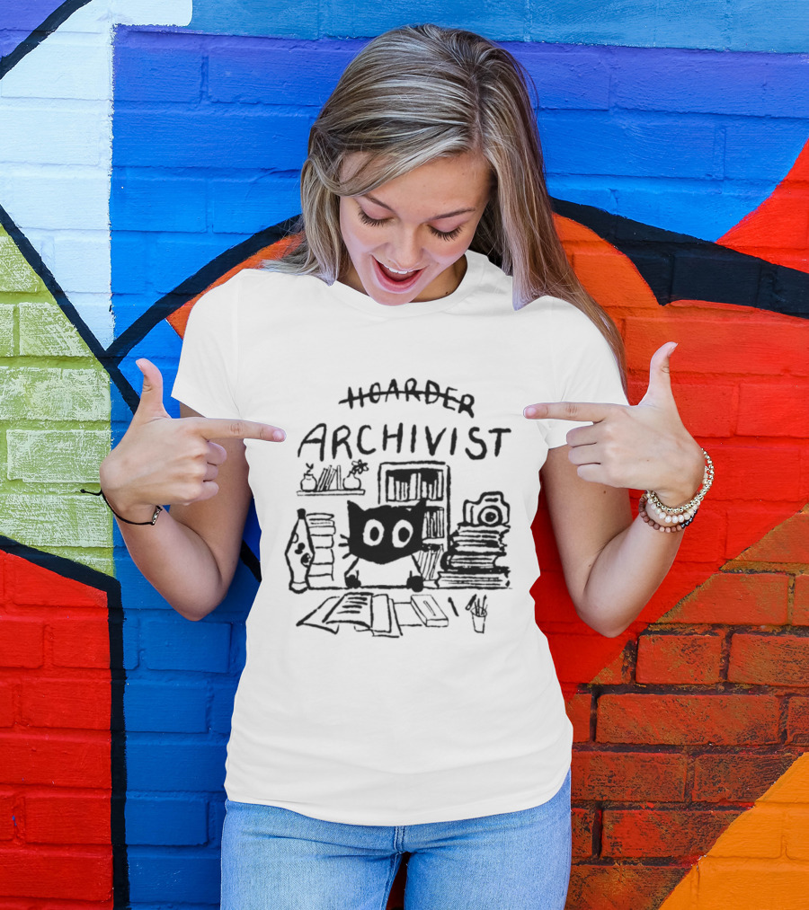 Cat Hoarder Archivist Bookworm Librarian T-Shirt