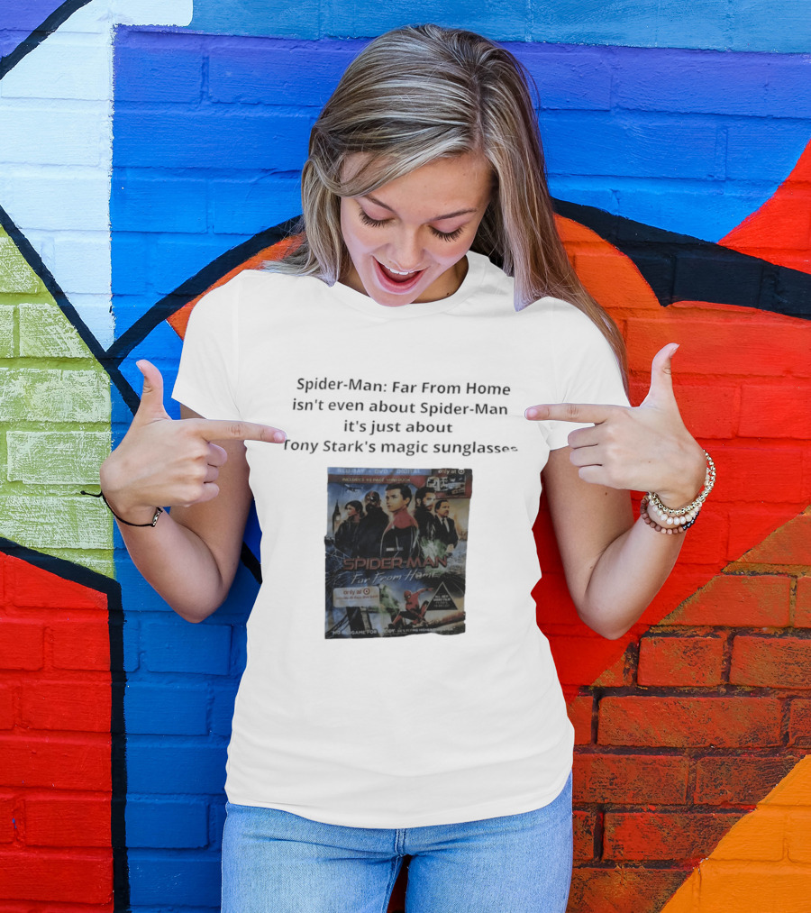Spider Man Far From Home Magic Sunglasses Includes 48 Page Mini Book T-Shirt