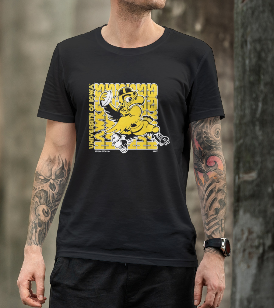 University Of Iowa Hawkeyes Mascot Iowa City Retro 1847 T-Shirt