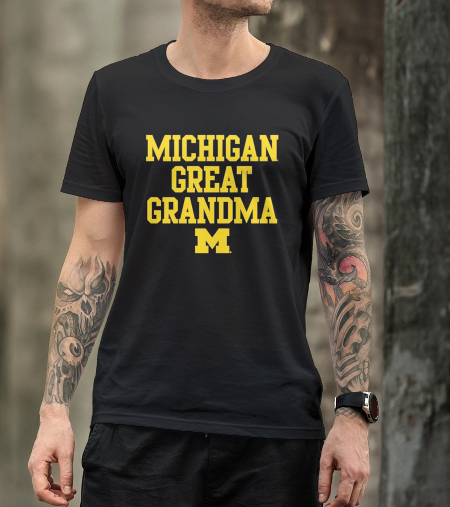 Michigan Wolverines Great Grandma M 2026 NCAA Family Sports Fan Gear T-Shirt