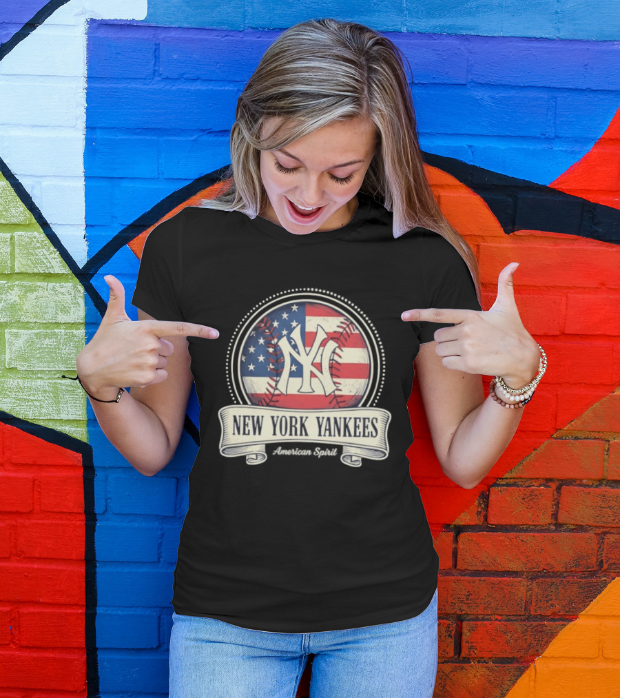 New York Yankees American Flag Baseball Emblem MLB T-Shirt