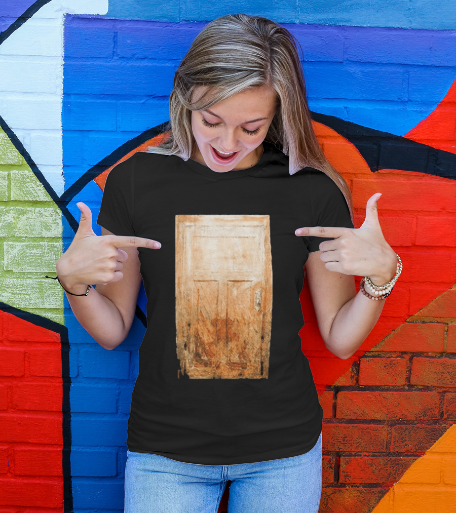 Insidious 5 Cast And Crew Vintage Door T-Shirt