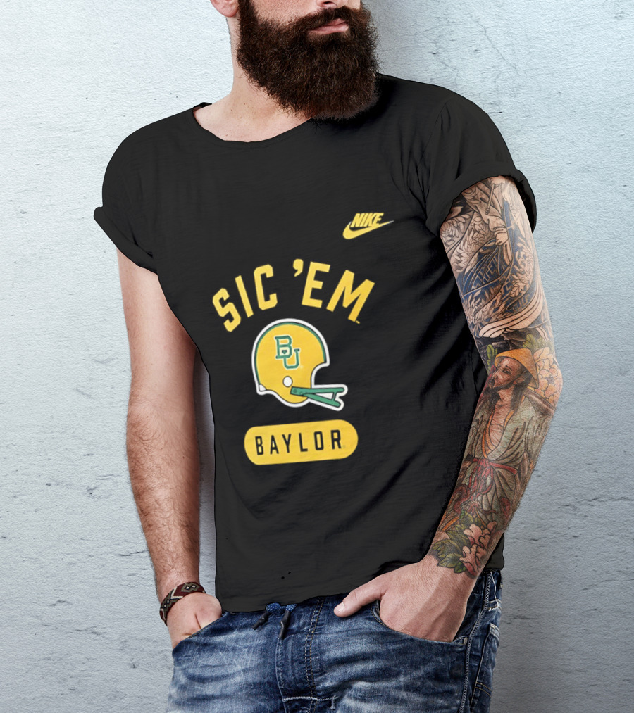Nike Sic 'Em Baylor Football Helmet BU T-Shirt