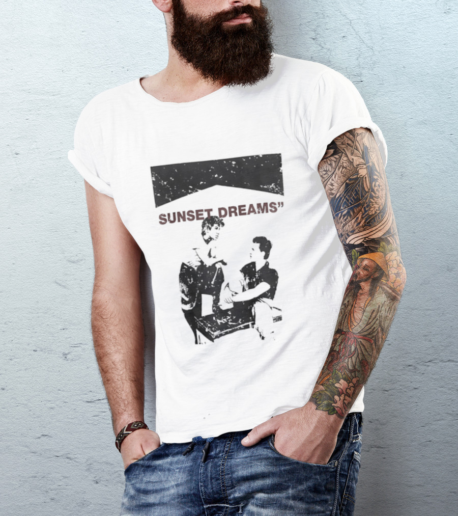 SUNSET DREAMS Streetwear T-Shirt