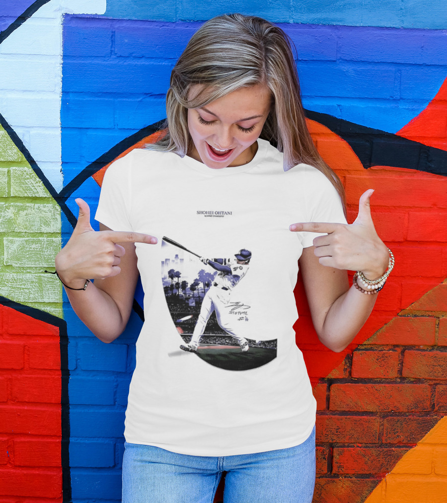 Shohei Ohtani 17 Los Angeles Angels MLB Slugger Swing Two Sided T-Shirt