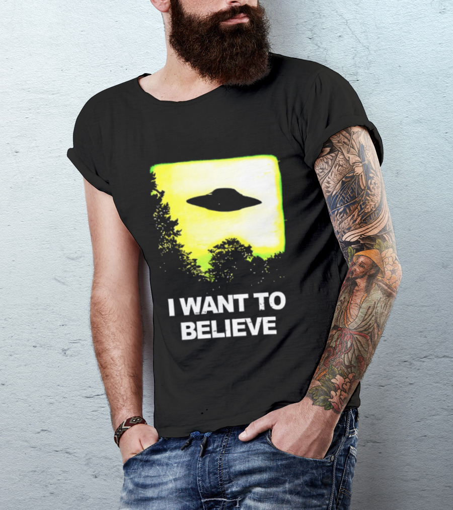 Alien I Want To Believe UFO Silhouette Paranormal Activity The Truth Is Out There T-Shirt