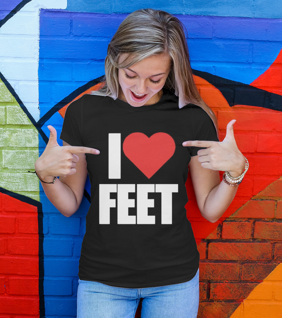 I Heart Feet Bold Red Heart Fun T-Shirt