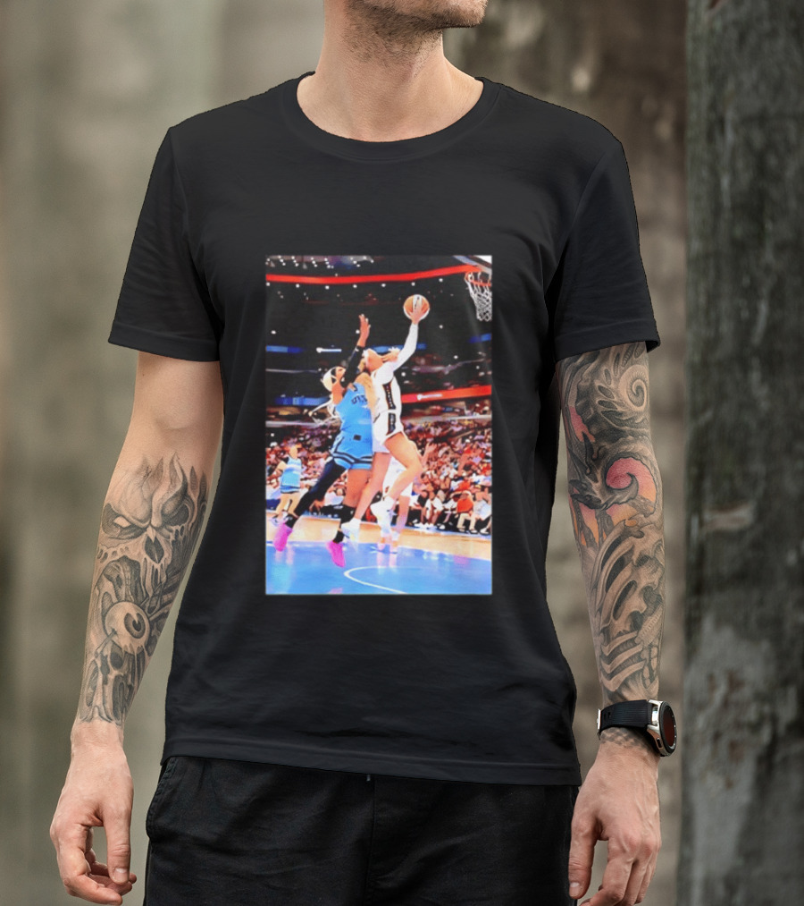 Caitlin Clark Indiana Fever Gameplay Action WNBA Basketball Competition T-Shirt