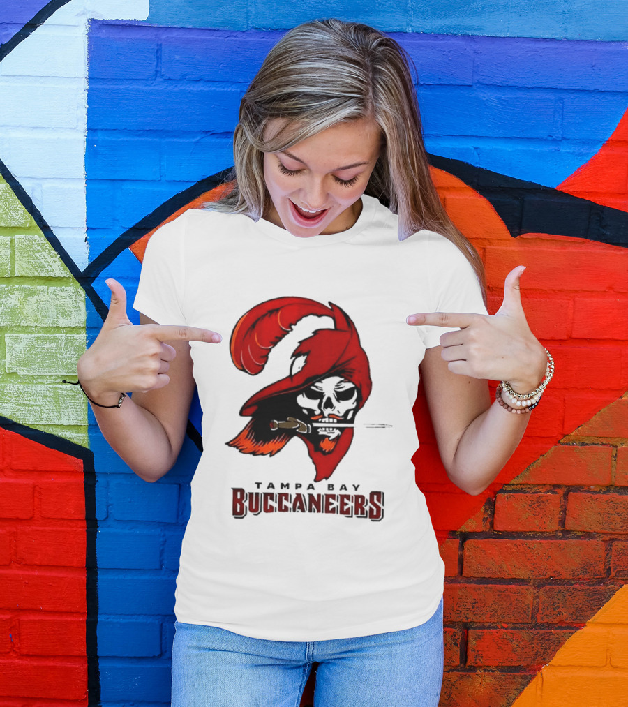 Rueben Bain Jr Tampa Bay Buccaneers 2026 Fire The Cannons Football Skeleton Pirate Flag T-Shirt