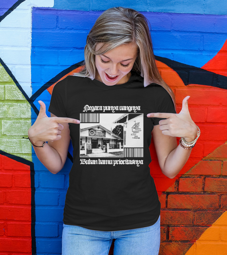 Negara Punya Uangnya Bukan Kamu Prioritasnya Monochrome House And Trees T-Shirt