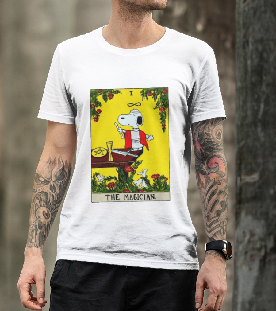 Snoopy Peanuts The Magician Tarot Card T-Shirt