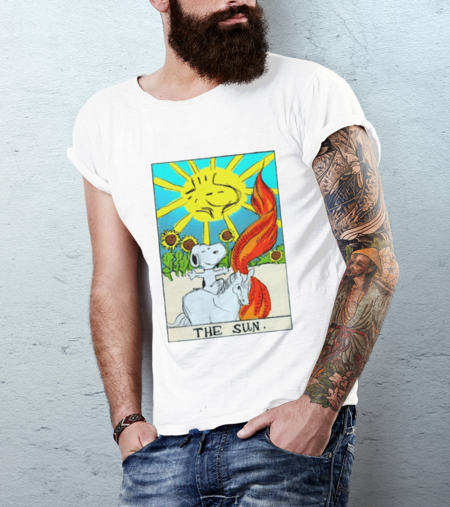 Snoopy The Sun Tarot Card Peanuts Charlie Brown Tarot T-Shirt