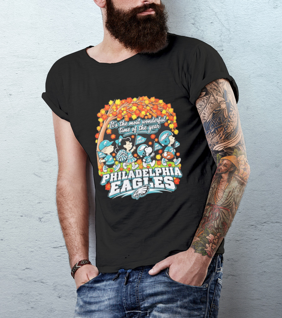 Philadelphia Eagles Peanuts Characters Autumn It's The Most Wonderful Time Of The Year T-Shirt